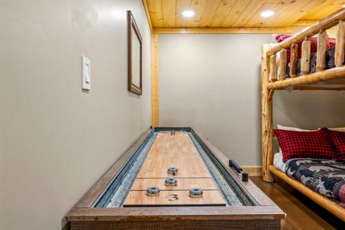 Camp Black Bear — 4-Star Luxury Hotel in Townsend, United States