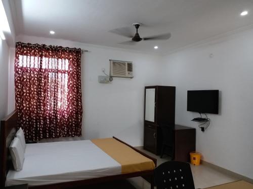 Krishna Hansraj Hotel — Una — photo 5