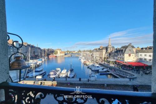 Le Carre Studio on the Port of Honfleur Incredible View 2 P in Honfleur, France