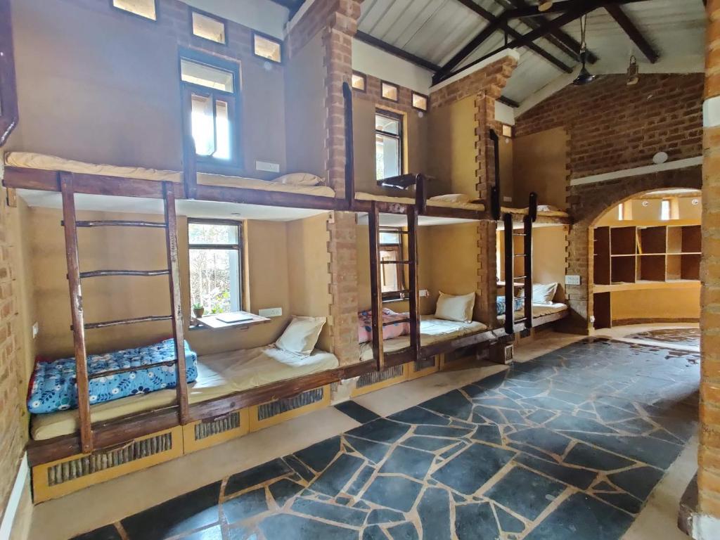 Surwahi Social Ecoestate Kanha — hotel in Baihar