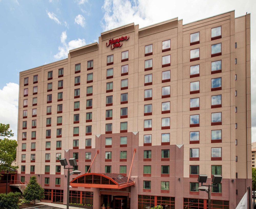Hampton Inn New York LaGuardia Airport — hotel in East Elmhurst
