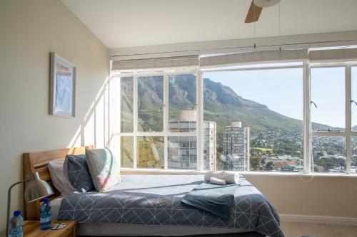 Disa Park 16th Floor Apartment with City Views