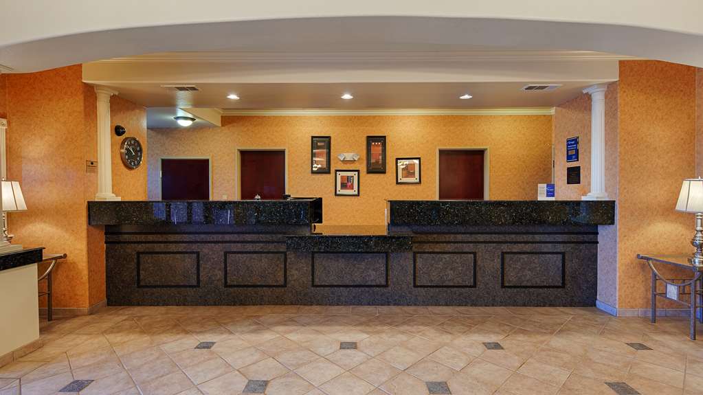 Best Western Henrietta Inn & Suites - photo 17