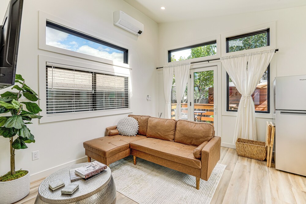 Bay Area Apt w Patio: Near Parks & Hiking — 4-Star Luxury Hotel in Pinole, United States