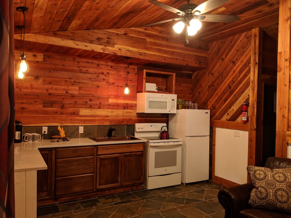 Emerald Forest Cabins - photo 51