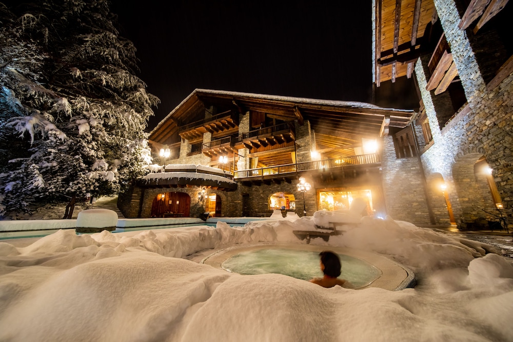 Relais Mont Blanc Hotel & Spa — hotel in La Salle