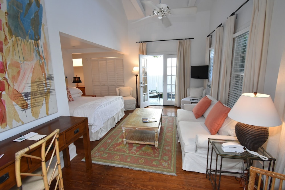Simonton Court Historic Inn & Cottages - photo 104