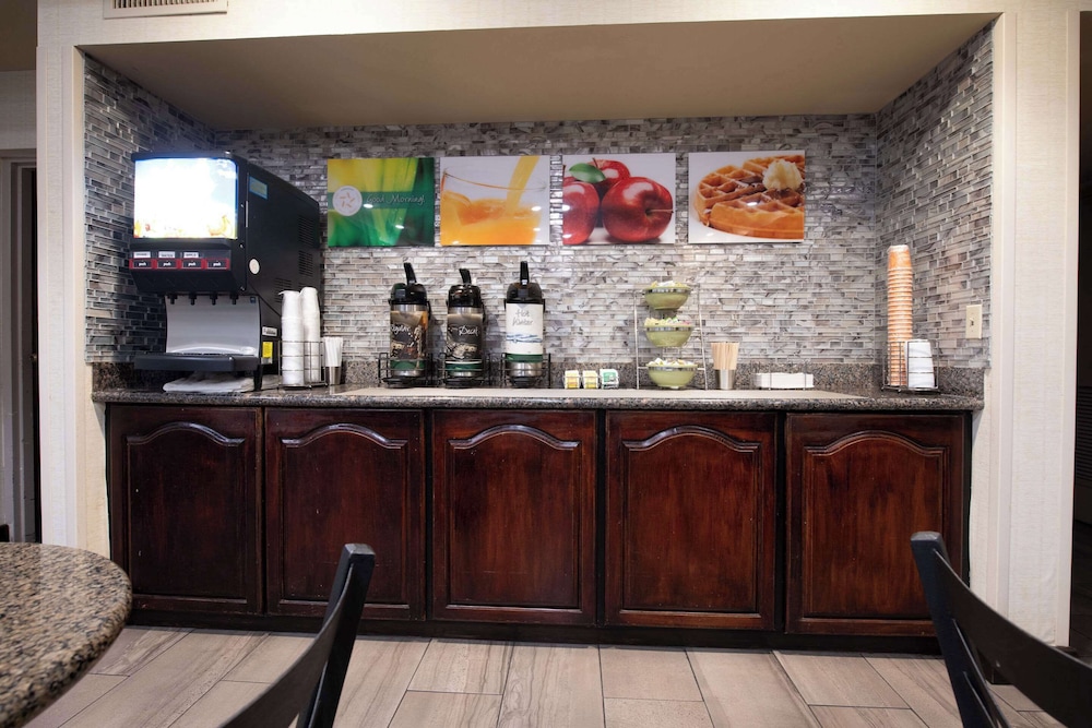 Quality Inn Monroe - photo 14