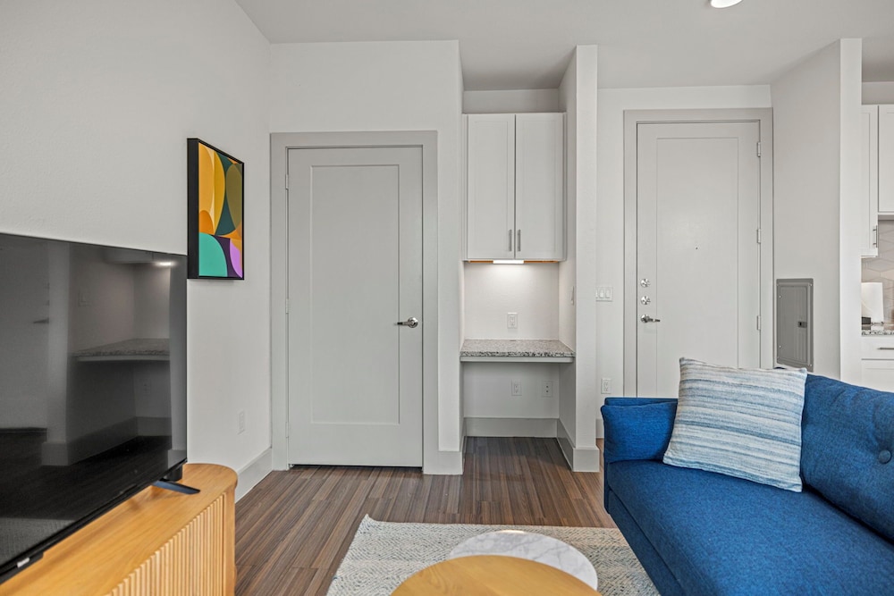 Placemakr Downtown Austin - photo 169
