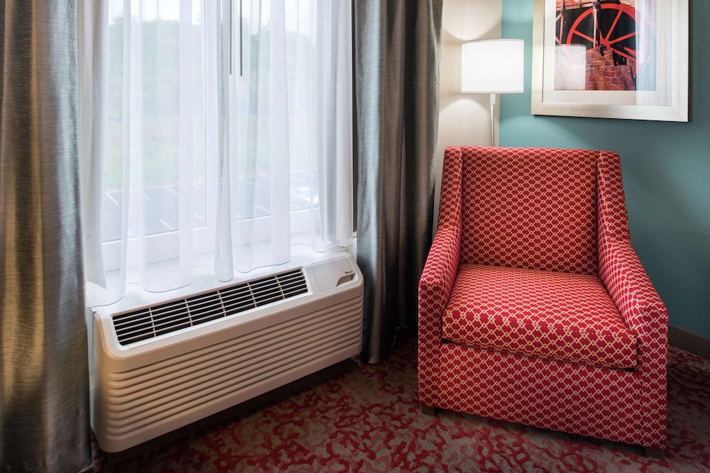 Hilton Garden Inn Bristol - photo 25