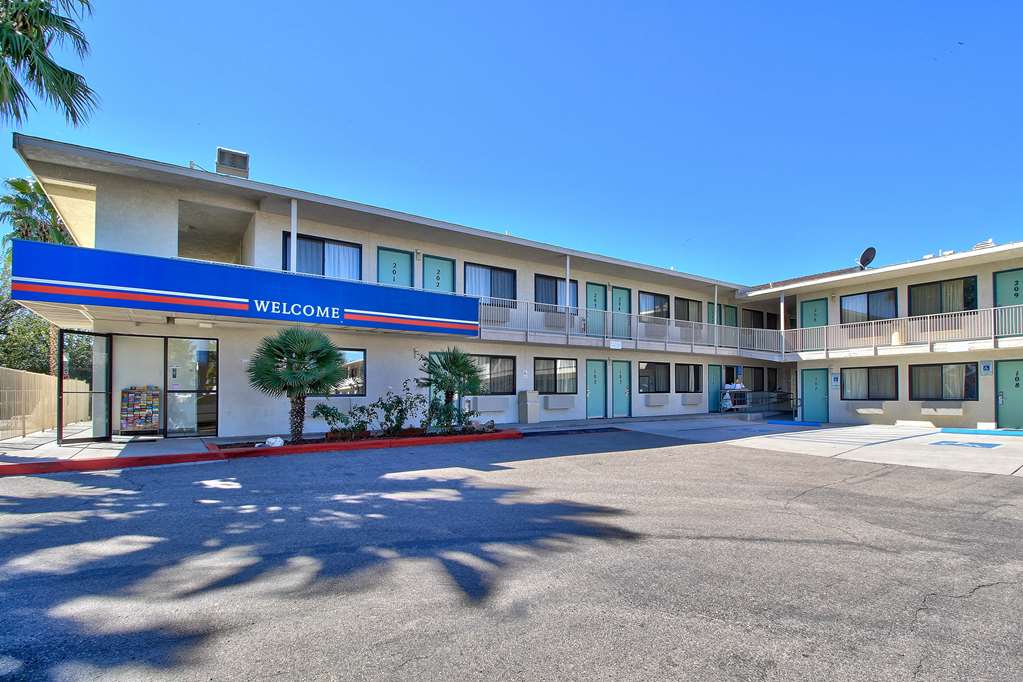 Motel6 Nogales AZ Mariposa Road - photo 2
