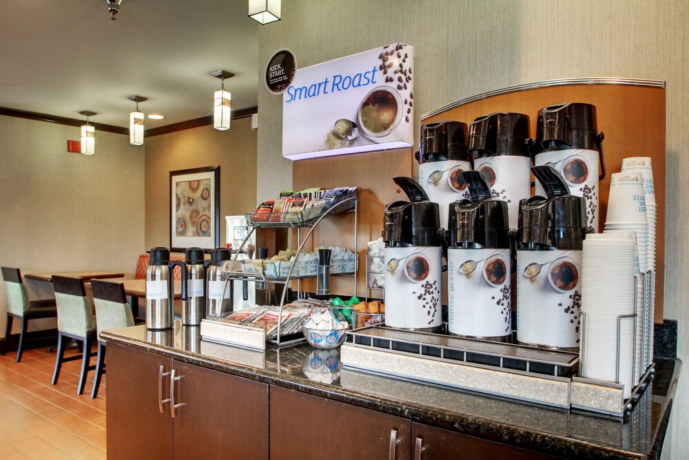 Holiday Inn Express Fort Campbell Oak Grove by IHG - photo 21
