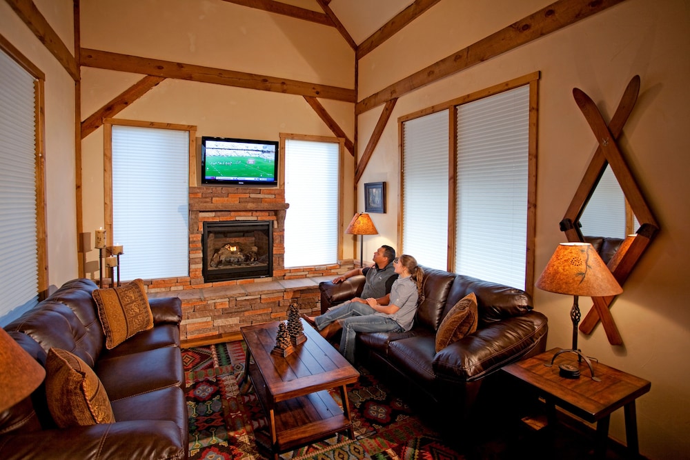Cottam's Lodge by Alpine Village Suites - photo 9