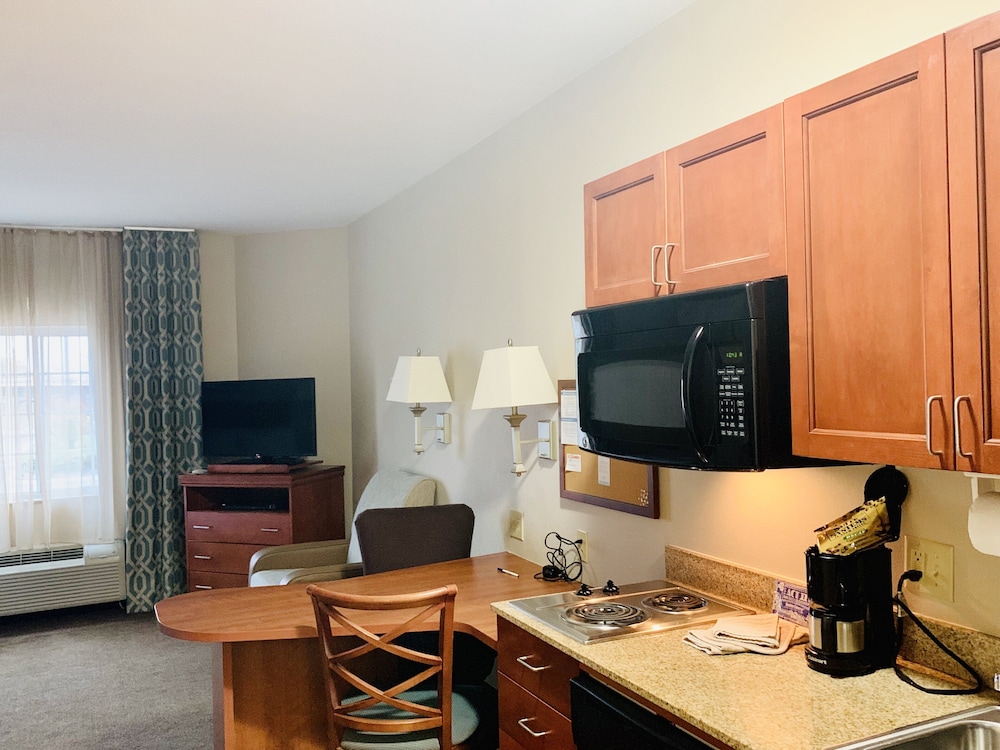 Candlewood Suites Hot Springs by IHG - photo 7