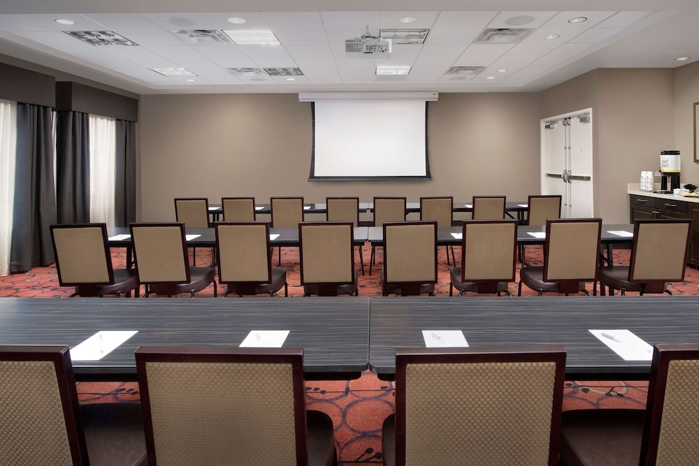 Hampton Inn & Suites Phoenix Tempe - photo 30