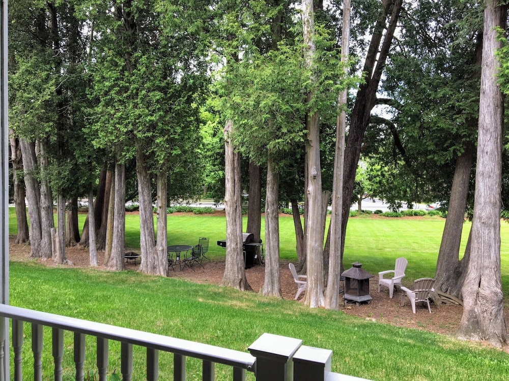 Victorian Inn Elkhart Lake Wisconsin - photo 110