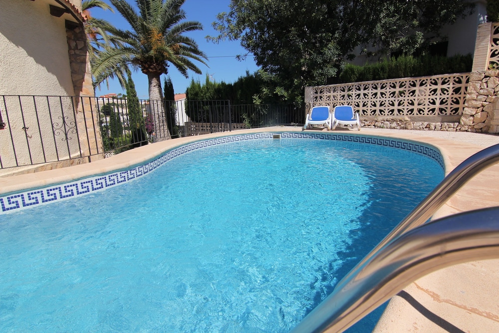 Acan0216 - carbon neutral hotel in Calp
