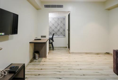 Hotel VR Grand — Vizianagaram — photo 2