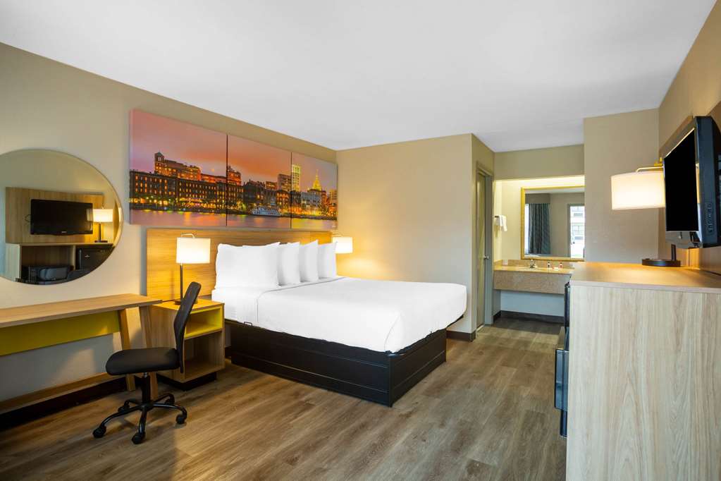Days Inn by Wyndham Lonoke - photo 13