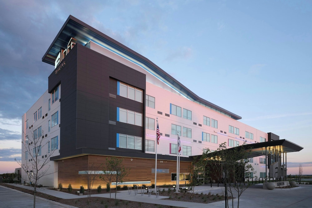Aloft Waukee - photo 30