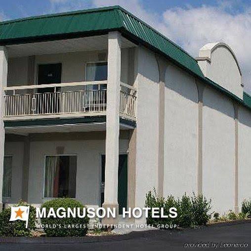 Interstate Inn Johnson City - photo 8