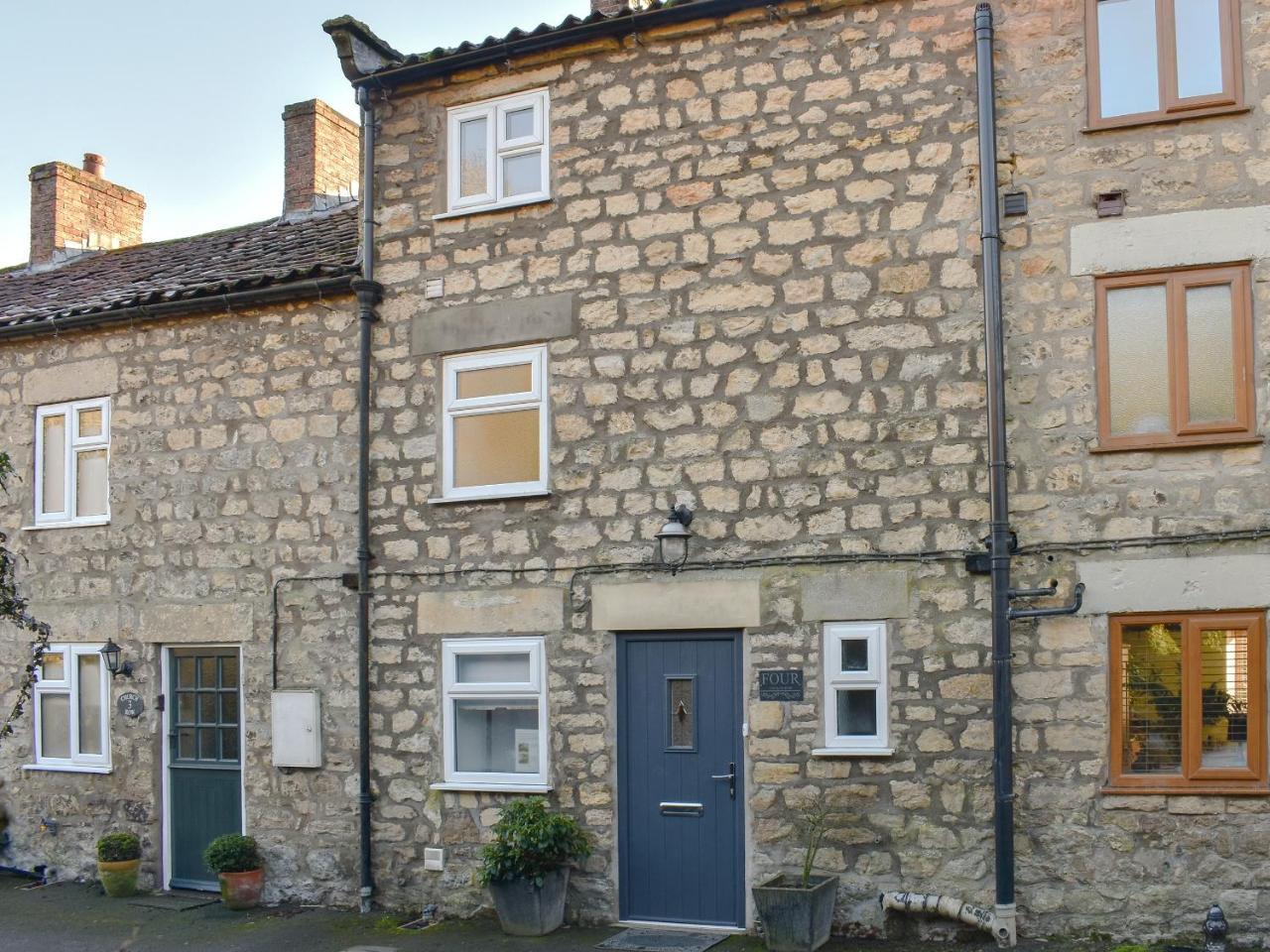 Finlay's Cottage — 4-Star Luxury Hotel in Pickering, United Kingdom
