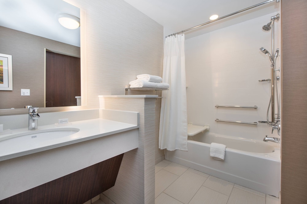 Fairfield by Marriott Inn & Suites Dayton Downtown - photo 18