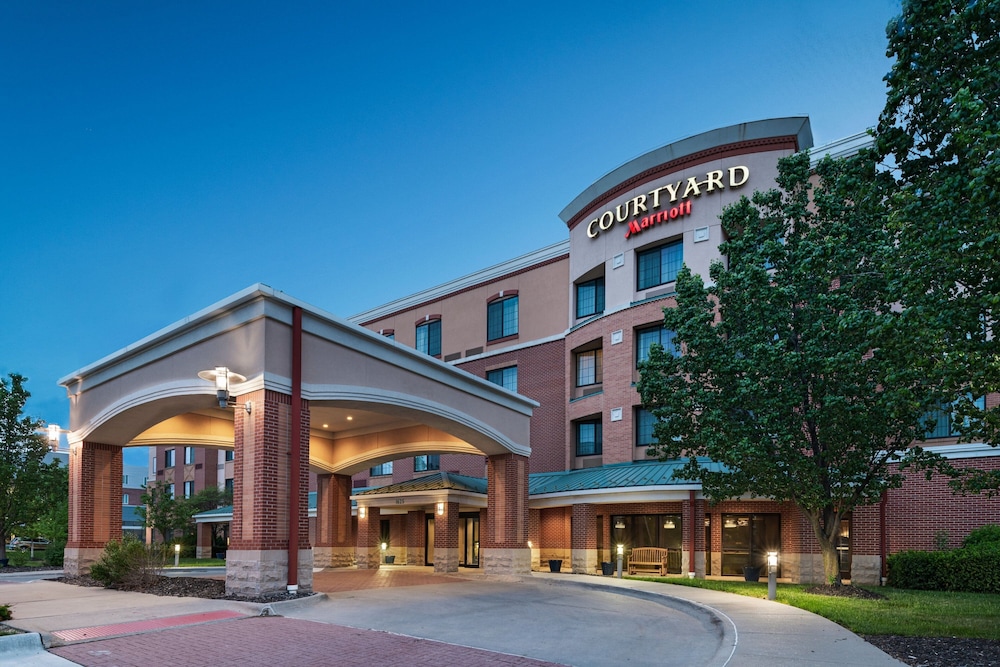 Courtyard Marriott Aksarben Village - photo 34