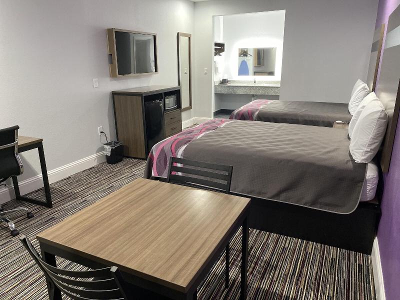 Palace Inn Crosby - photo 17