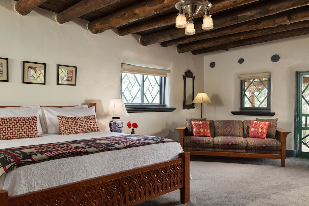 Inn Of The Turquoise Bear - photo 10