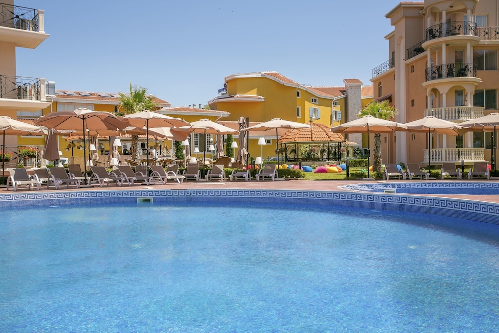 Touristic Complex Hacienda Beach Apartments Sozopol — 4-Star Luxury Hotel in Sozopol, Bulgaria