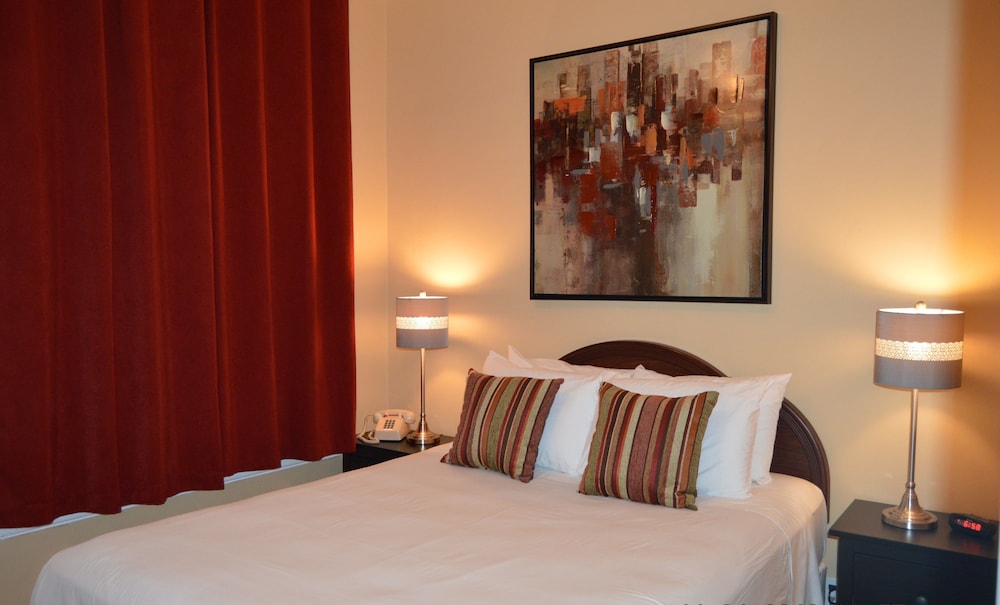 SF Plaza Hotel - photo 14