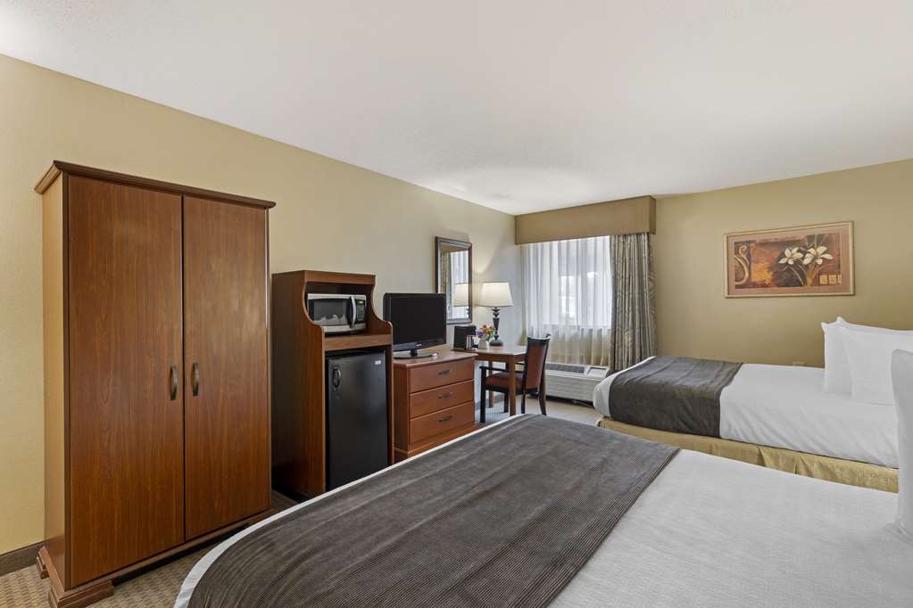 Best Western Plus The Charles Hotel - photo 19