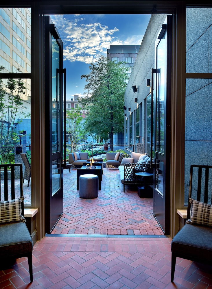 The Logan Philadelphia Curio Collection by Hilton - photo 20