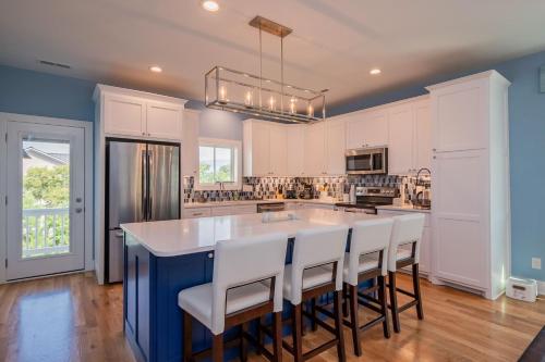 Paradise Pointe by Oak Island Accommodations - photo 35