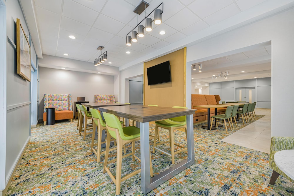 Hampton Inn Huntsville Arsenal South Pkway - photo 2