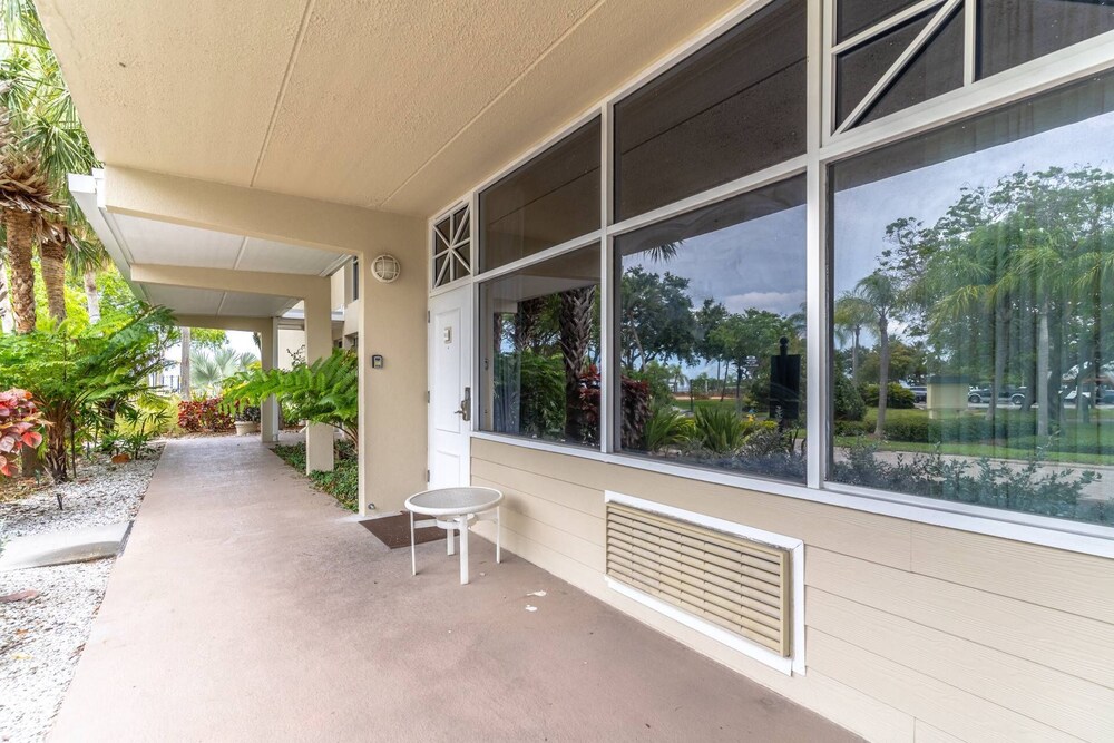 502 Little Harbor Inn - photo 18