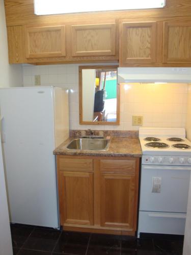 Grand Rapids Inn - photo 2