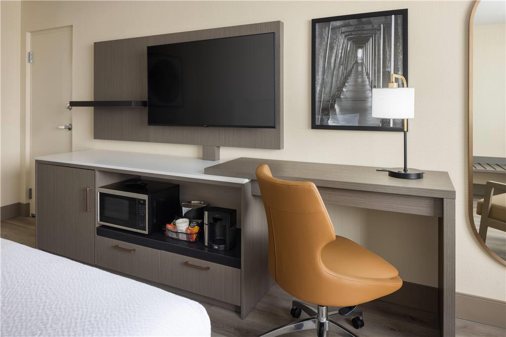 Ramada Plaza Resort & Suites by Wyndham Orlando Intl Drive - photo 32