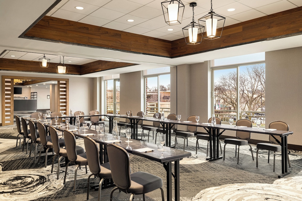 Hotel Indigo Naperville Riverwalk by IHG - photo 72