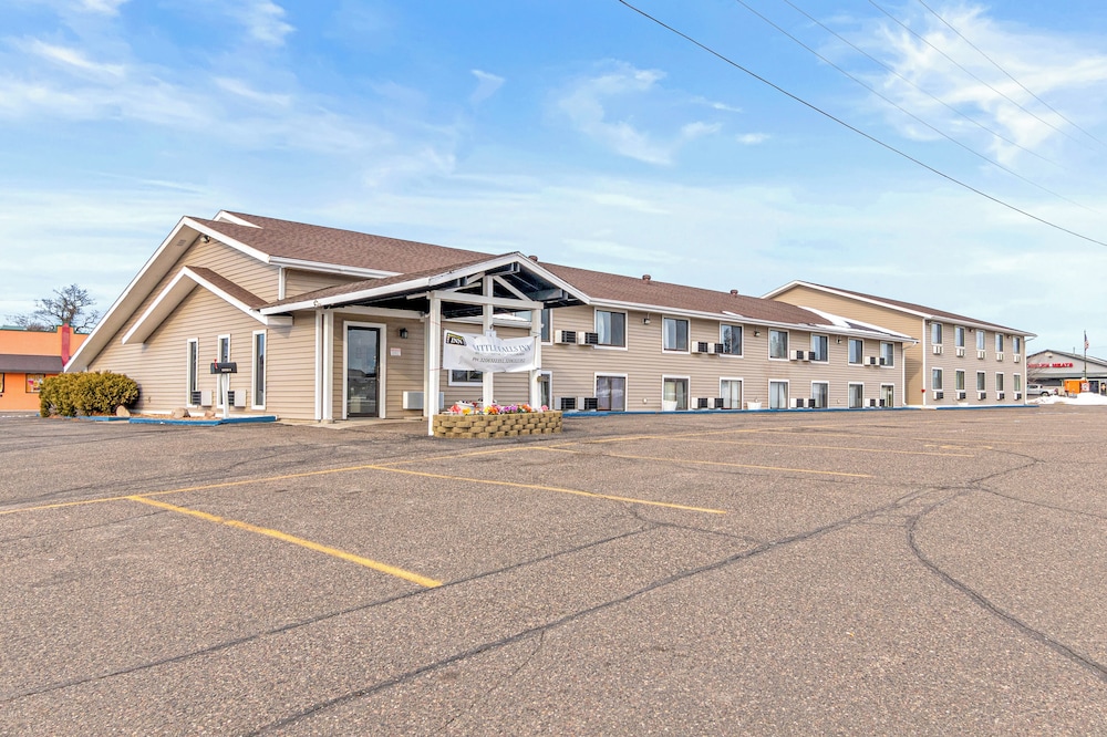 Super 8 by Wyndham Little Falls — hotel in Little Falls