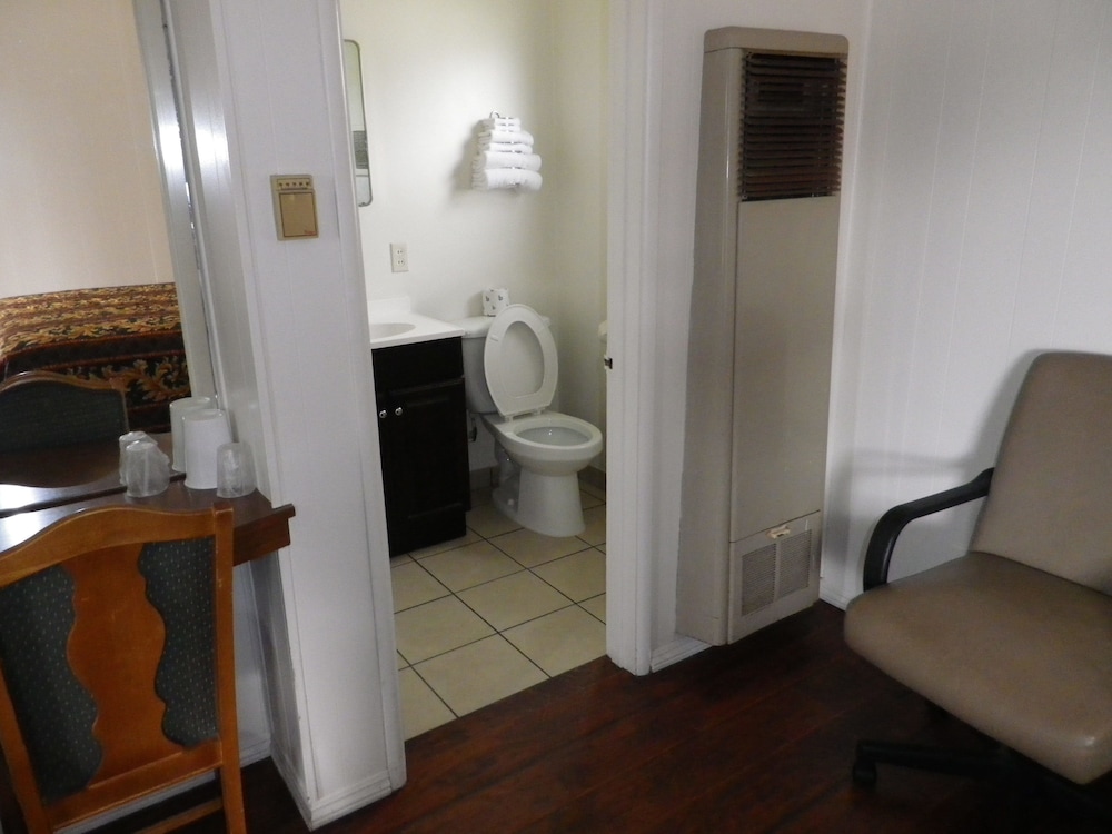 San Marcos Motel - photo 27