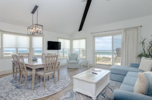 Sunrise Sunset by Bryant Real Estate in Wrightsville Beach, United States