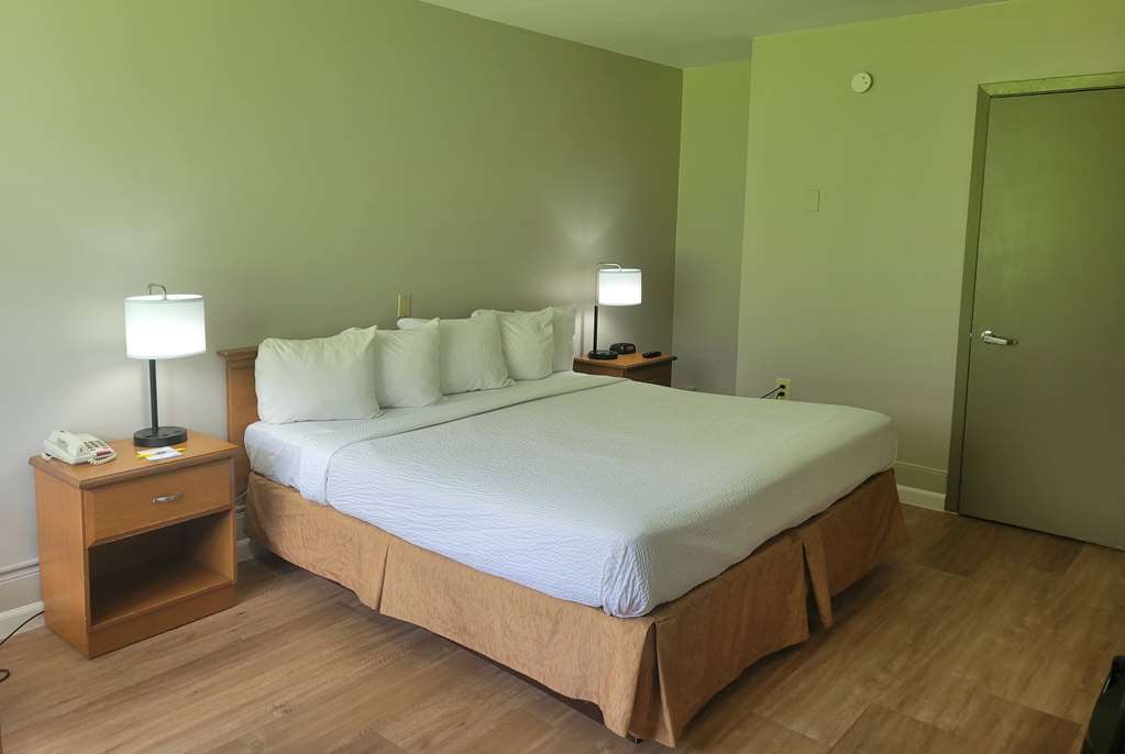 Days Inn by Wyndham Valdosta Near Valdosta Mall - photo 9