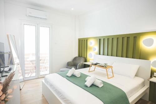The Olive Renovated Penthouse Kipseli Studio — 4-Star Luxury Hotel in Athens, Greece