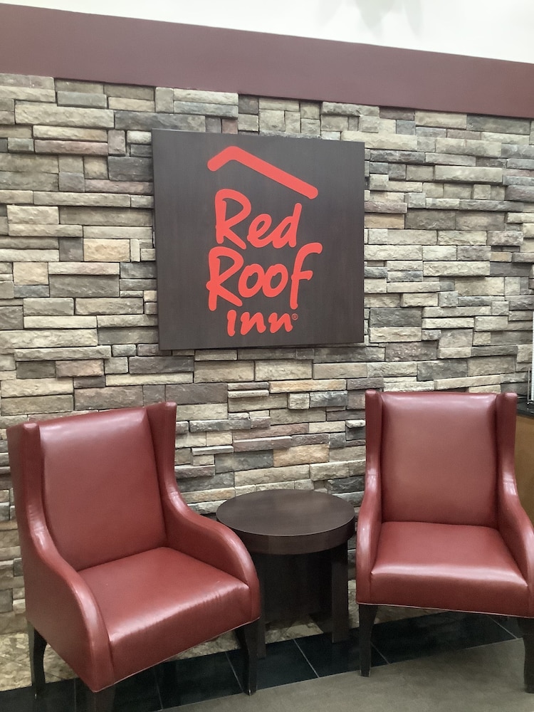 HomeTowne Studios by Red Roof Amarillo West - photo 3