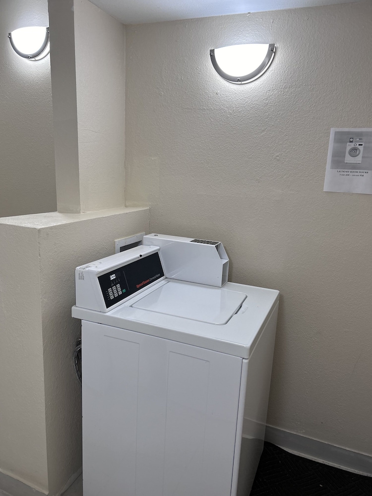 Red Roof Inn Richmond IN - photo 26
