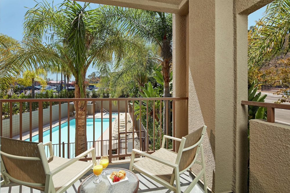 Hilton Garden Inn San Diego Mission Valley Stadium - photo 14