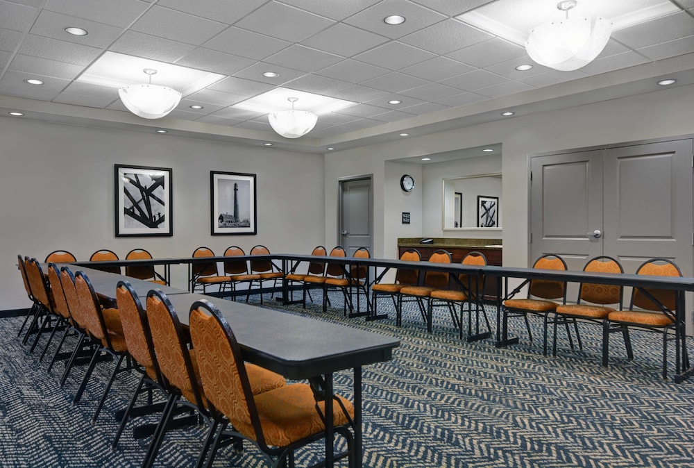Hampton Inn Bath - photo 39
