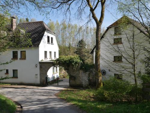 Grünlasmühle - carbon neutral hotel in Brand